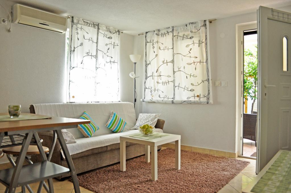 Apartments Val Umag Pokoj fotografie
